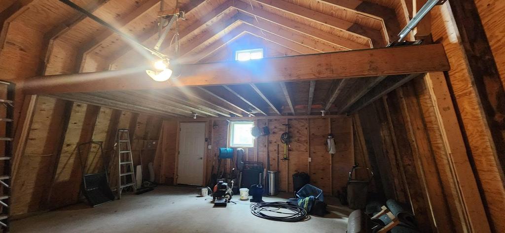 189 6th Street, Gimli &middot; the garage loft and rafters