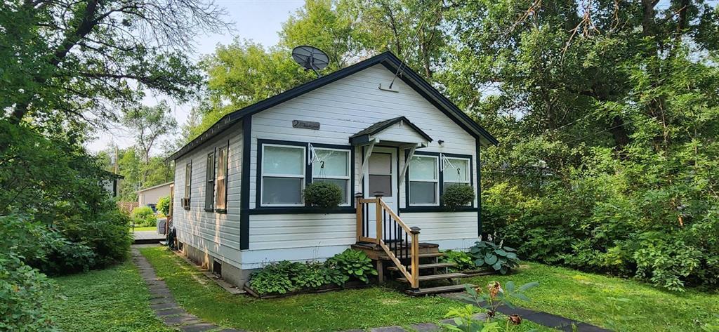 2 Maplewood Avenue, Whytewold · front exterior with steps and perennial gardens