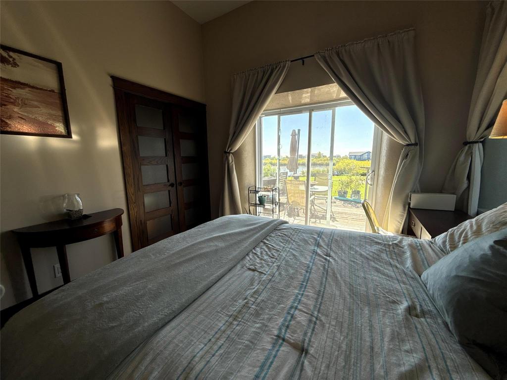 20053 Minerva Road &middot; the second bedroom looking out to the window
