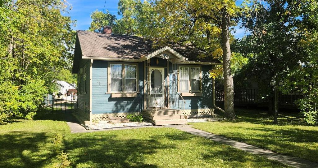 241 Maple Avenue &middot; the front of the cottage, with the path up to the steps