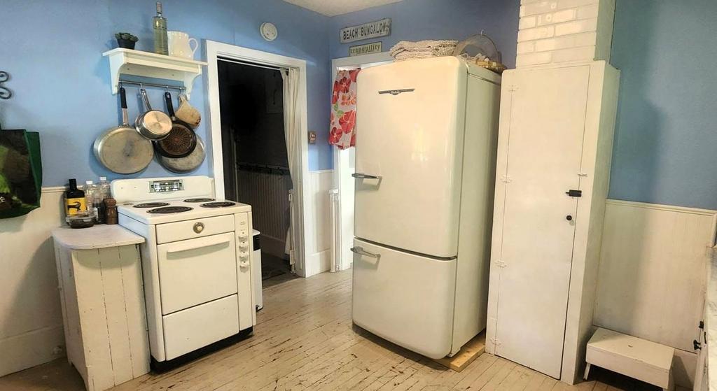 241 Maple Avenue &middot; the kitchen, with the vintage stove and fridge