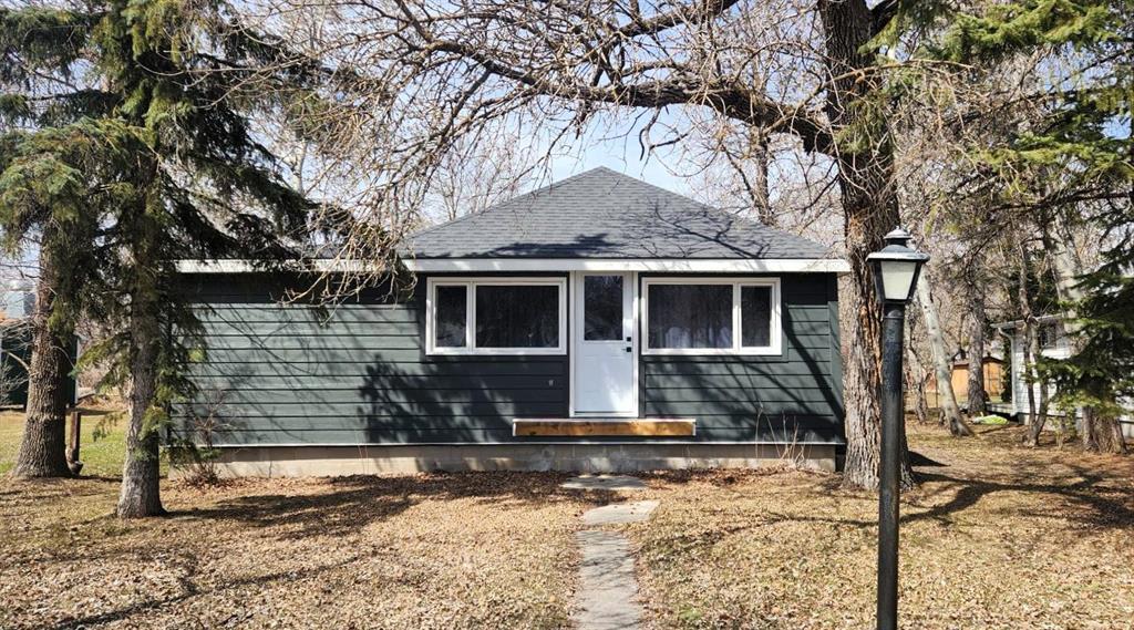 414 PTH 9 Highway, Winnipeg Beach &middot; the front of the house among mature trees
