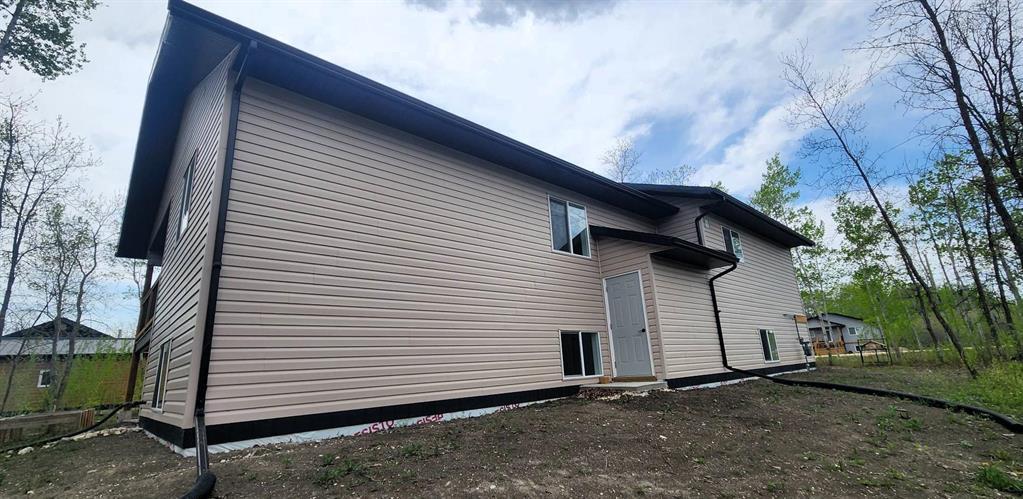 7 Surtsey Road, Sandy Hook · side elevation with the lower entry door