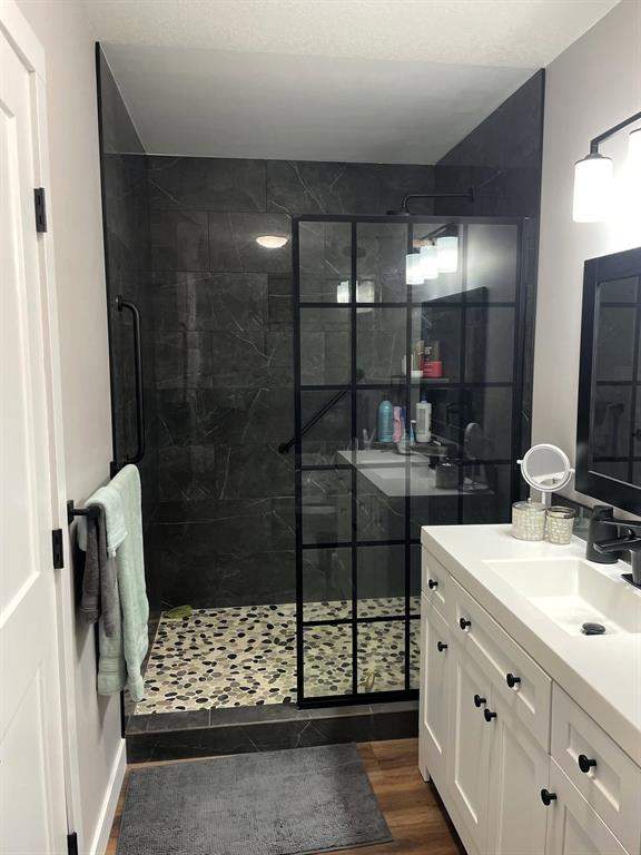 7 Surtsey Road, Sandy Hook · ensuite with tiled glass walk-in shower