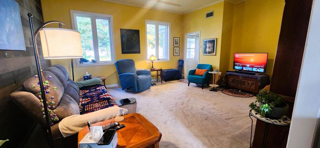 82 Willow Drive, Aspen Park &middot; living room from the other end