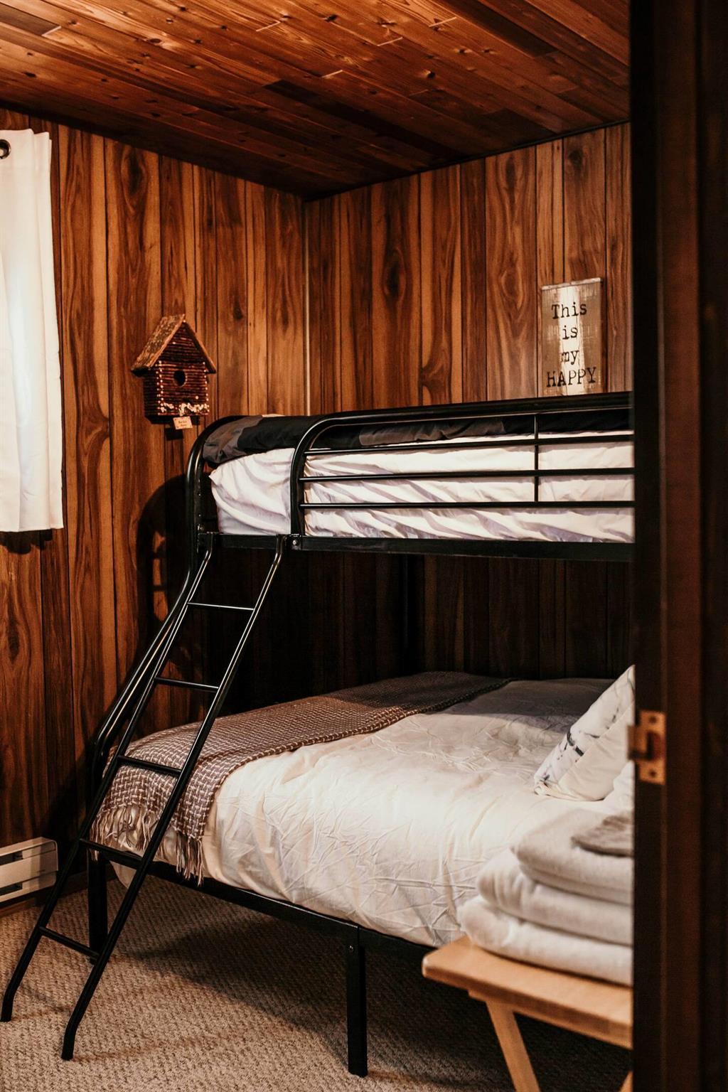 899 PTH 9 Highway, Winnipeg Beach &middot; bedroom set up with a bunk bed